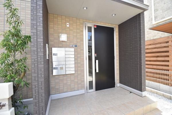 �y�G���g�����X�z�@