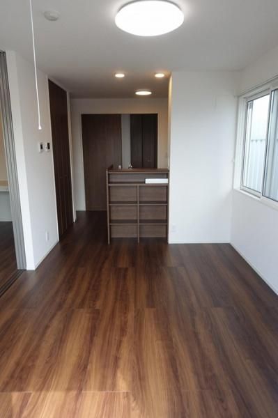 �y�����E���r���O�z�@