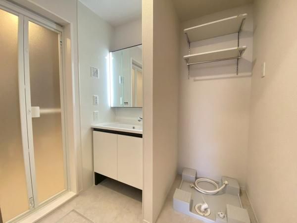 �y�����E���r���O�z�@