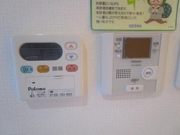 �y�Z�L�����e�B�z�@���������ʎ���