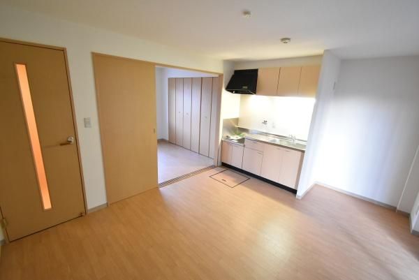 �y�����E���r���O�z�@���d�l�ʐ^