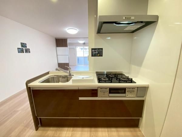 �y�L�b�`���z�@