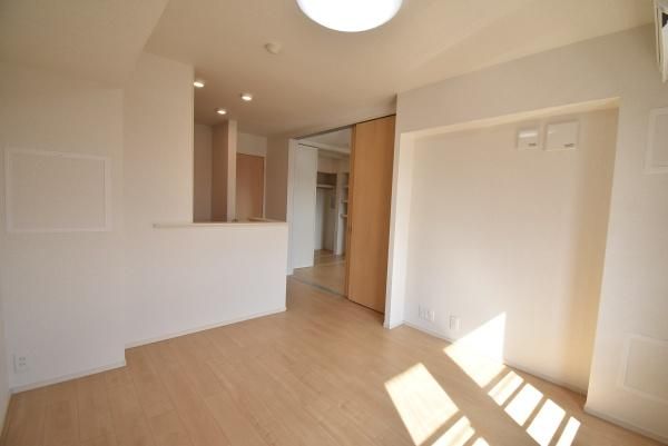 �y�����E���r���O�z�@���]�^�C�v�ɂȂ�܂�