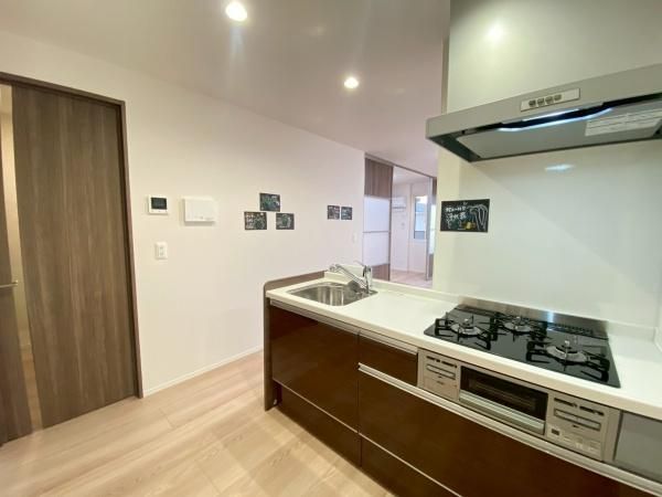 �y�L�b�`���z�@