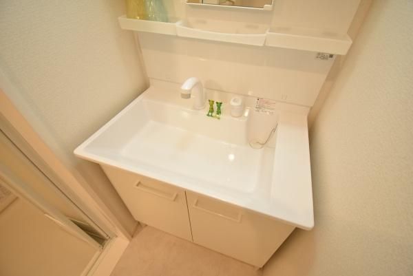 �y���ʏ��z�@���{�H��Е���