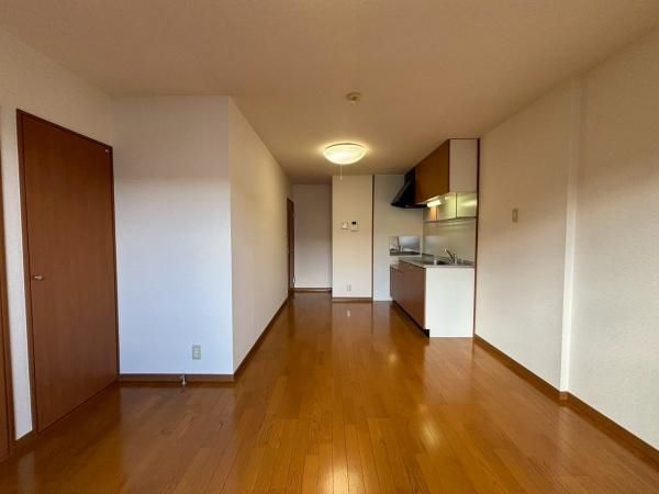 �y�����E���r���O�z�@