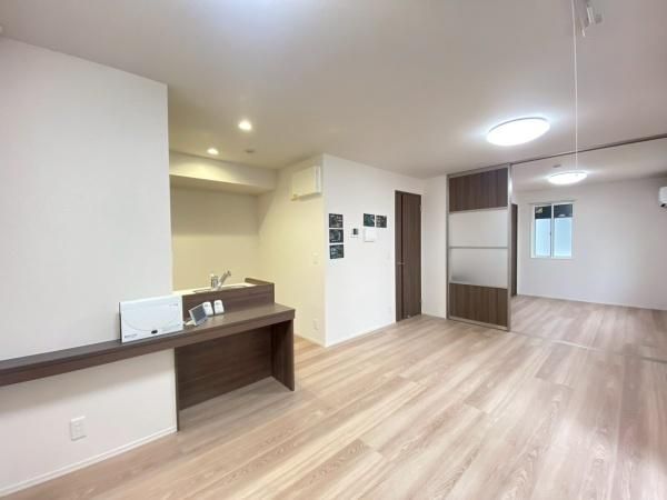 �y�����E���r���O�z�@