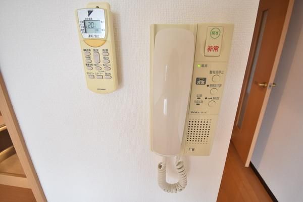 �y�Z�L�����e�B�z�@���d�l�ʐ^