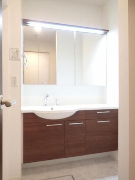 �y���ʏ��z�@