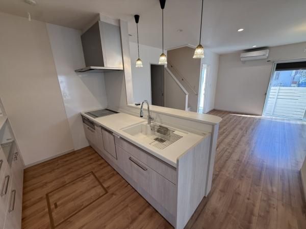 �y�L�b�`���z�@