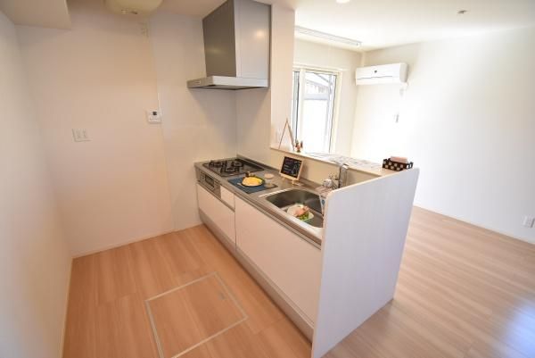 �y�L�b�`���z�@