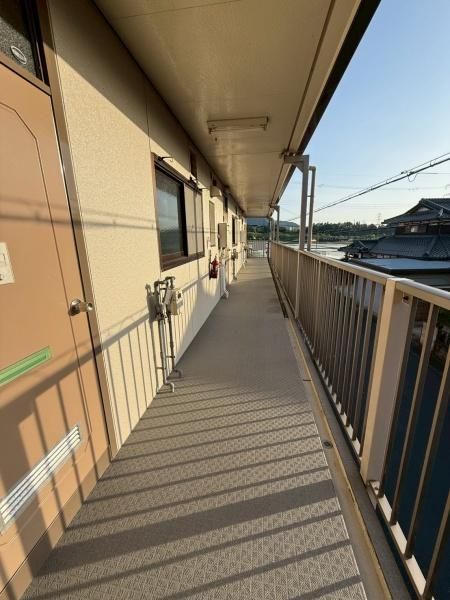 �y�G���g�����X�z�@