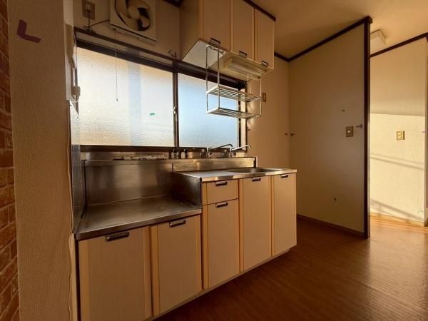 �y�L�b�`���z�@