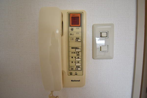 �y�Z�L�����e�B�z�@���d�l�ʐ^