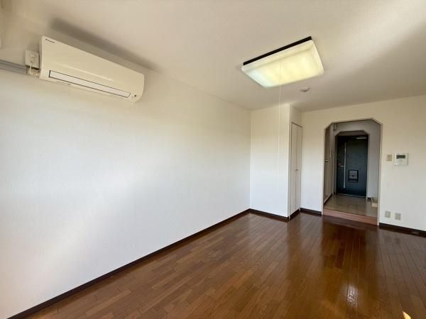 �y�����E���r���O�z�@���d�l�ʐ^