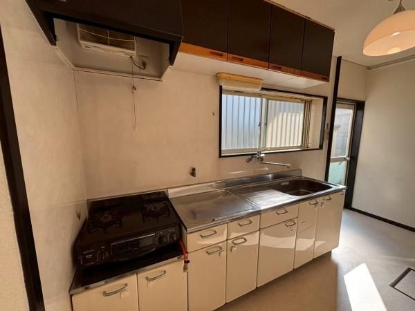 �y�L�b�`���z�@