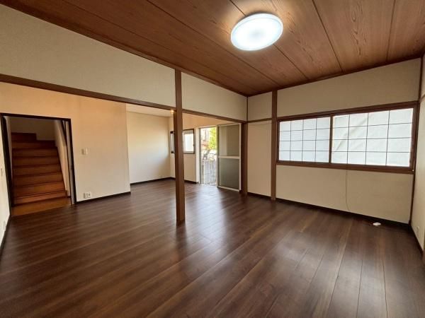 �y�����E���r���O�z�@