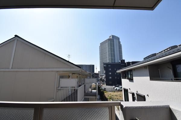 �y���]�z�@