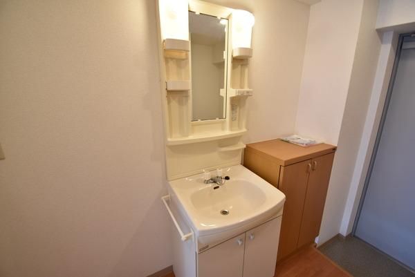 �y���ʏ��z�@