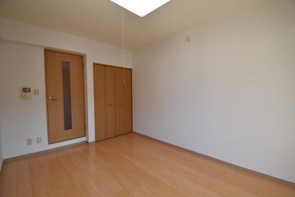 �y���̑������E�X�y�[�X�z�@