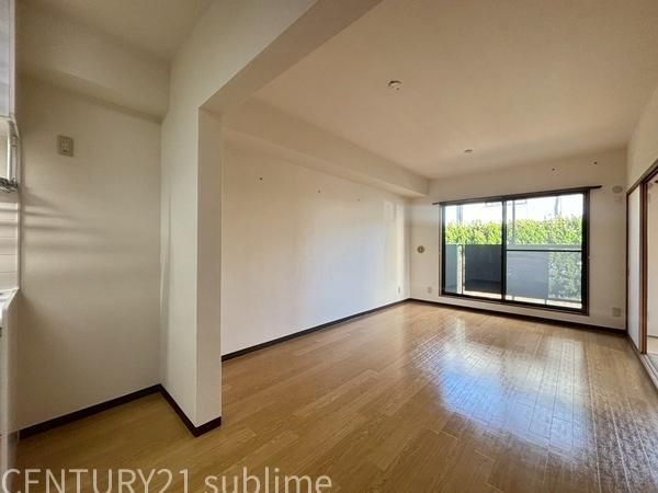 �y�����E���r���O�z�@