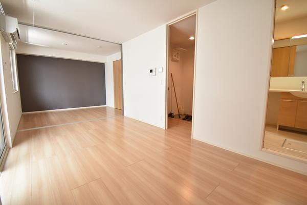 �y�����E���r���O�z�@���������ʎ���