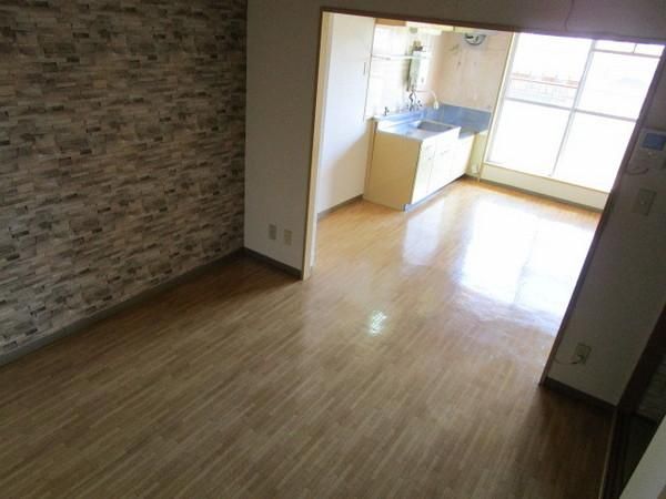 �y�����E���r���O�z�@�������ʎ�