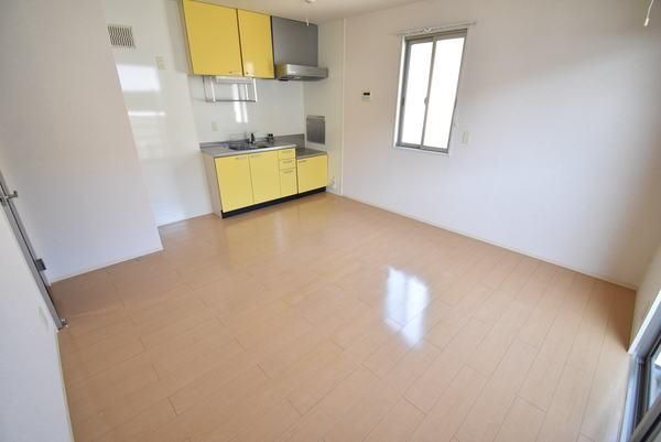 �y�����E���r���O�z�@