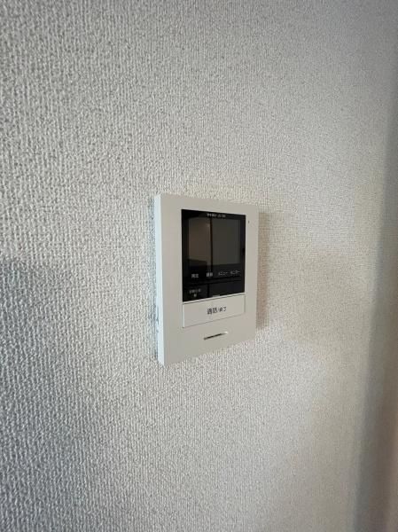 �y�Z�L�����e�B�z�@