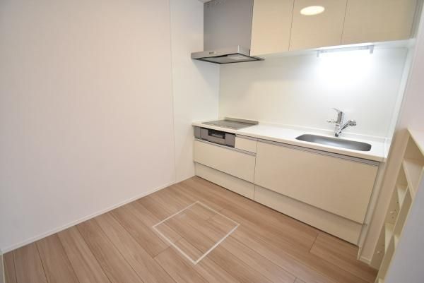 �y�L�b�`���z�@