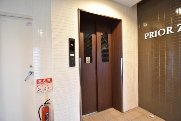 �y�G���g�����X�z�@