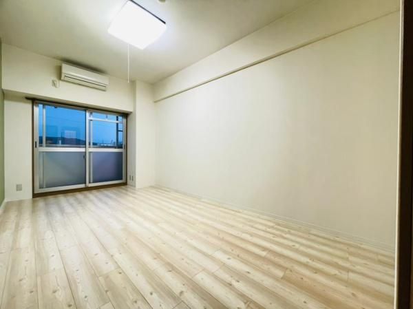 �y�����E���r���O�z�@���������ʎ���