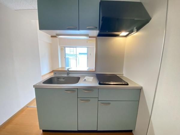 �y�L�b�`���z�@