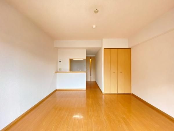 �y�����E���r���O�z�@