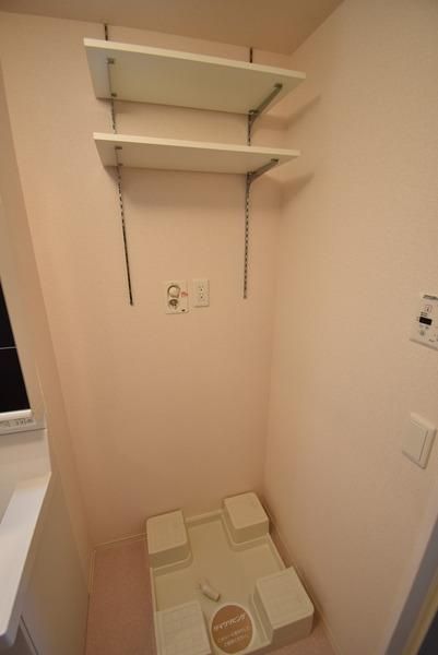 �y���̑��ݔ��z�@