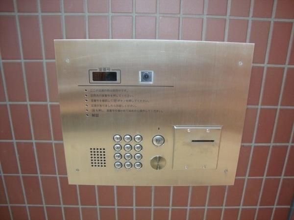 �y�Z�L�����e�B�z�@���d�l�ʐ^