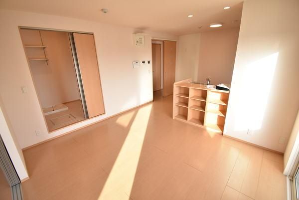 �y�����E���r���O�z�@���d�l�ʐ^