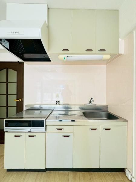 �y�L�b�`���z�@