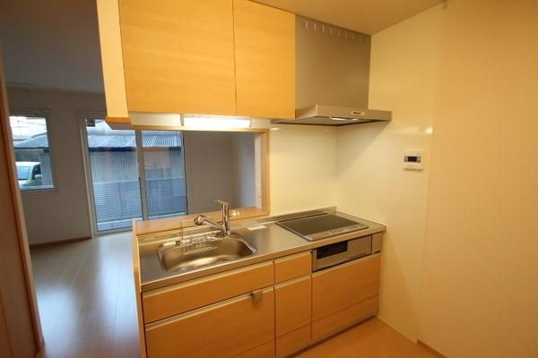 �y�L�b�`���z�@