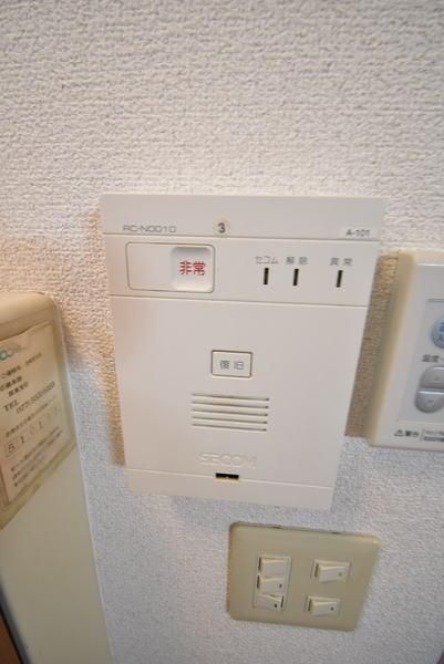 �y�Z�L�����e�B�z�@���������ʎ���