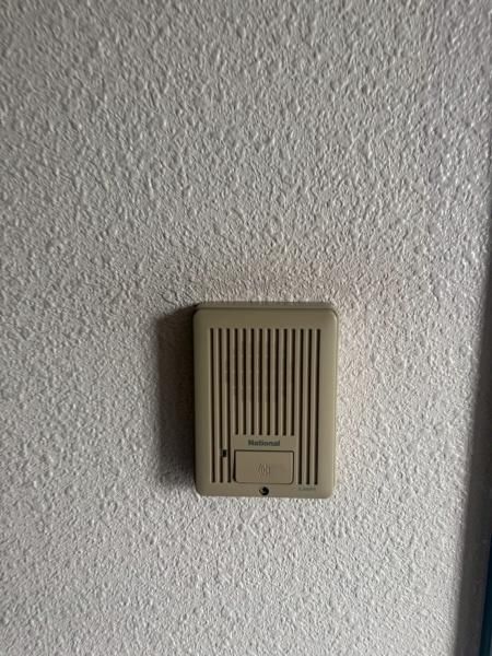 �y�Z�L�����e�B�z�@