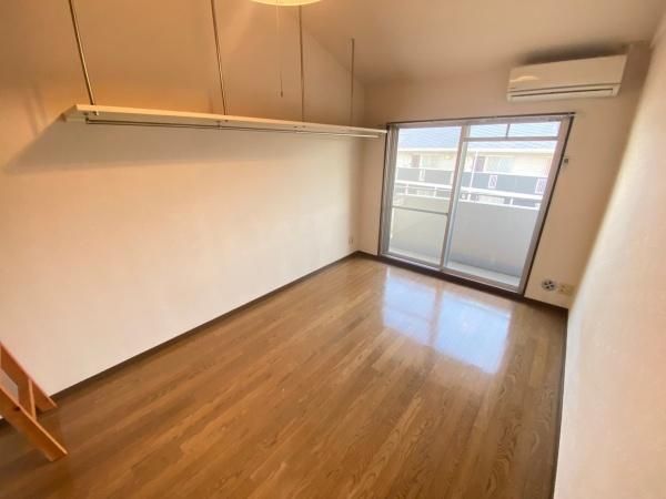 �y���̑��ݔ��z�@