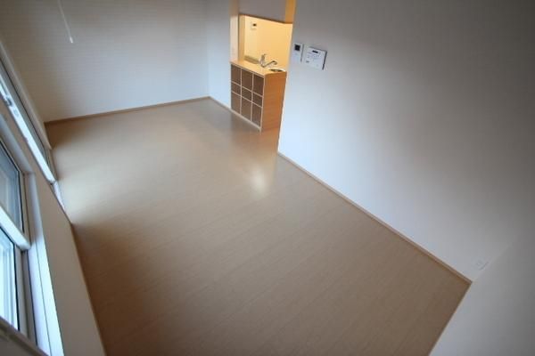 �y�����E���r���O�z�@