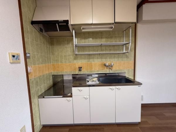 �y�L�b�`���z�@