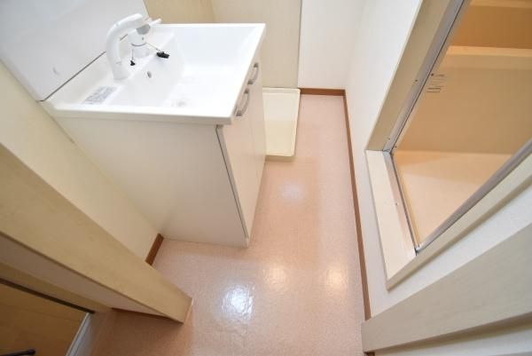 �y���ʏ��z�@