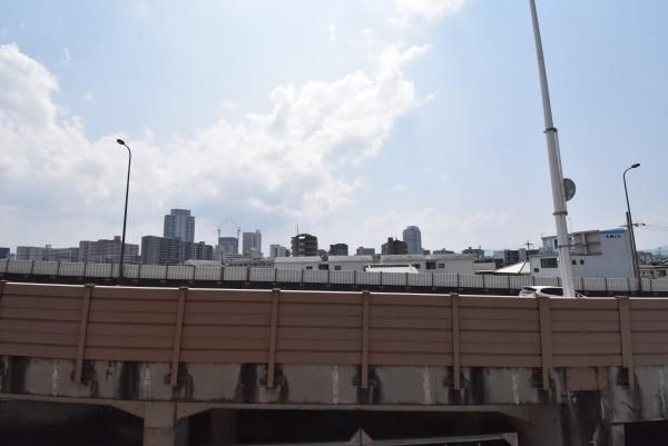 �y���]�z�@