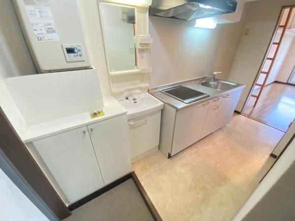 �y���ʏ��z�@