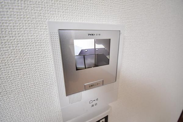 �y�Z�L�����e�B�z�@���d�l�ʐ^