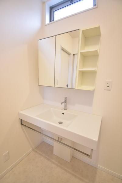 �y���ʏ��z�@