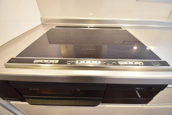 �y�L�b�`���z�@